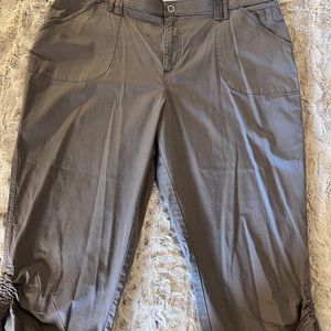 Lee Capris Adj Ties for length Sz 18
